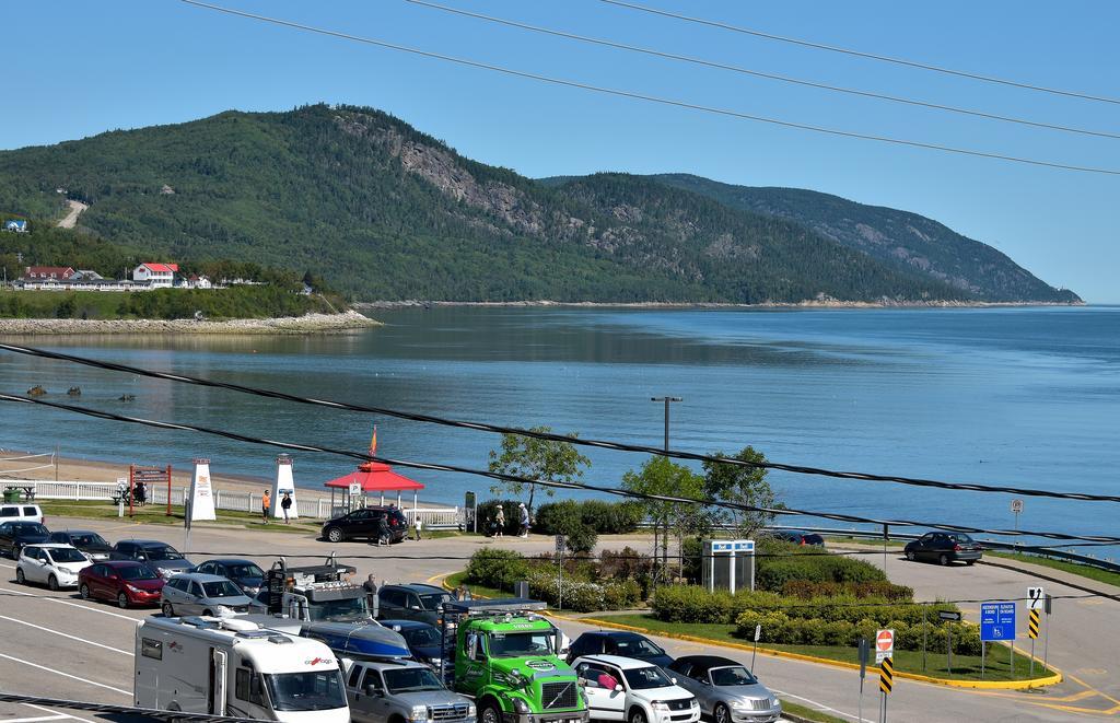 Motel Et Chalets Bo-Fleuve Evangeline Saint-Siméon Εξωτερικό φωτογραφία