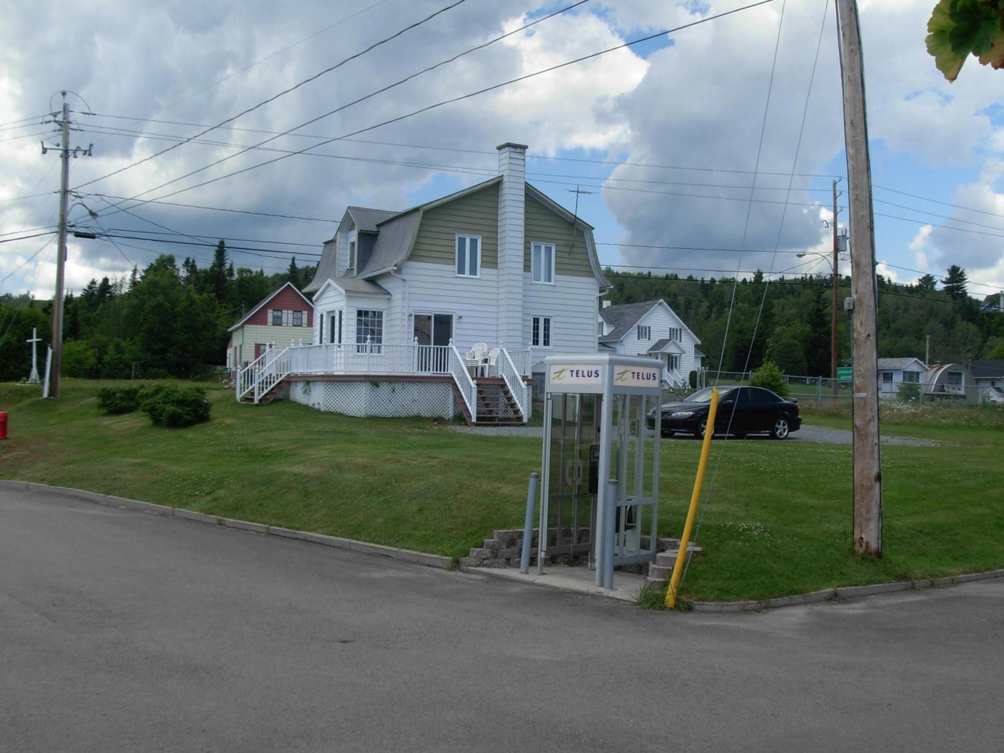 Motel Et Chalets Bo-Fleuve Evangeline Saint-Siméon Δωμάτιο φωτογραφία